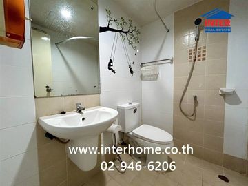 Two-story townhome, 18.1 sq.wah, The Connect 8 Bangna Village, Soi Mahachai, Bangna-Trat Road, Bang Phli, Samut Prakan.