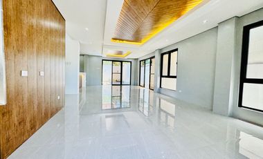 5 Bedroom Modern House and Lot w/ Pool for Sale in BF Homes Parañaque City