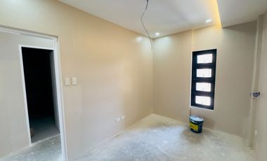 5 Bedrooms 3storey Modern House and Lot for Sale in  Pilar Village, Las Piñas City