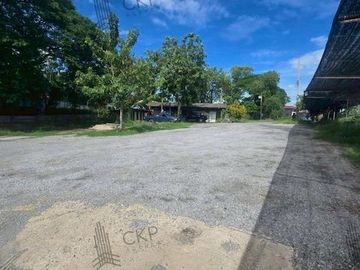 Urgent sale! Land with existing restaurant business, Suan Pa Sak, located on the Asian Highway, on the banks of the Pa Sak River.|93309