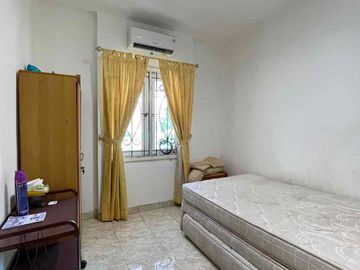 Rumah full furnish Raffles hills cibubur