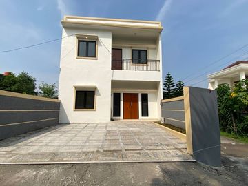 Rumah Baru HOOK di Arcamanik Luas Bangunan 150 hanya 1,275 Milyar