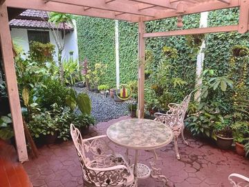 Rumah Strategis Klasik Style Di Turangga Kota Bandung Dekat TSM