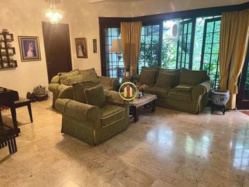 Rumah Strategis Klasik Style Di Turangga Kota Bandung Dekat TSM