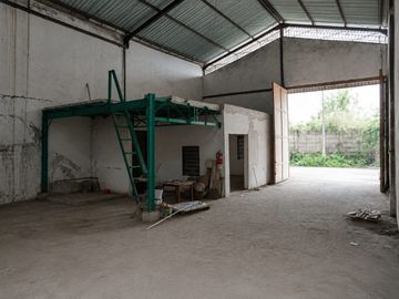 Gudang Mutiara Magomulyo Indah Blok D