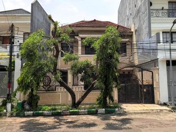 Dijual Cepat Rumah Murah di Jalan Utama Taman Pondok Indah Wiyung