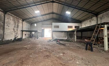 Disewa Gudang ada Kantor 2 Lantai Mess Siap Pakai Sedang Di Renovasi Sudah Di Urug Tidak Banjir Akses Kontainer 40 Feet Pantai Indah Dadap Tangerang
