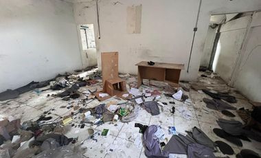Disewa Gudang ada Kantor 2 Lantai Mess Siap Pakai Sedang Di Renovasi Sudah Di Urug Tidak Banjir Akses Kontainer 40 Feet Pantai Indah Dadap Tangerang