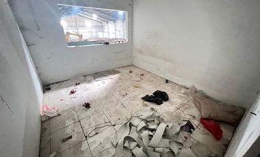 Disewa Gudang ada Kantor 2 Lantai Mess Siap Pakai Sedang Di Renovasi Sudah Di Urug Tidak Banjir Akses Kontainer 40 Feet Pantai Indah Dadap Tangerang