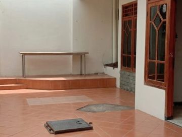 Rumah siap huni di Rungkut Mapan Tengah, Surabaya Selatan