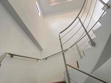 LINDA CASA DUPLEX