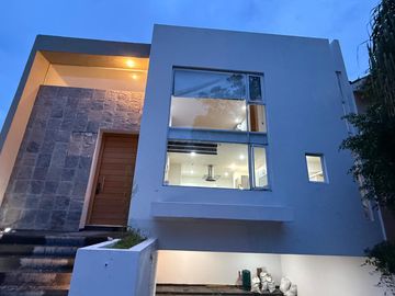 Casa en El Manantial Tlajomulco de Zuñiga