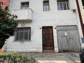 Casa en Santa Beatriz- Remate!!