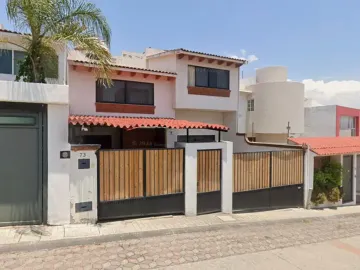 Casa en venta en Av. Senda Mágica No. 73, Milenio III Santiago de Querétaro, Querétaro