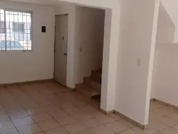 CASA EN VENTA EN PASEOS DE SAN MIGUEL QUERETARO