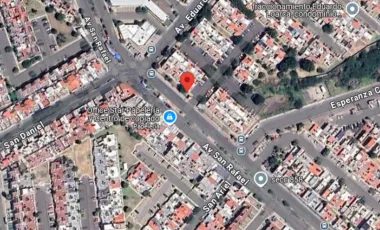CASA EN VENTA EN PASEOS DE SAN MIGUEL QUERETARO