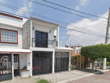 MARQUES DE MIRAFLORES NO.117, MIRADOR DEL MARQUES, QUERETARO, QUERETARO. Bonita casa en venta, EXCELENTE OPORTUNIDAD de formar un patrimonio
