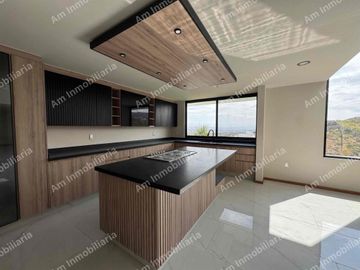 Casa en venta  en privada Sierra Azul, Pedregal, SLP. A estrenar!