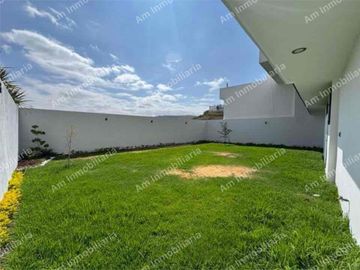 Casa en venta  en privada Sierra Azul, Pedregal, SLP. A estrenar!