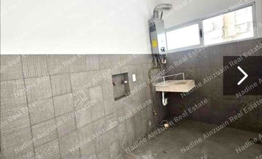 SE VENDE CASA DE  3 NIVELES 4 RECÁMARAS, ALBERCA PRIVADA. UBICADA EN RESIDENCIAL AQUA BY  CUMBRES CANCÚN. AMENIDADES, 2 CASAS CLUB, SEGURIDAD 24 HORAS.