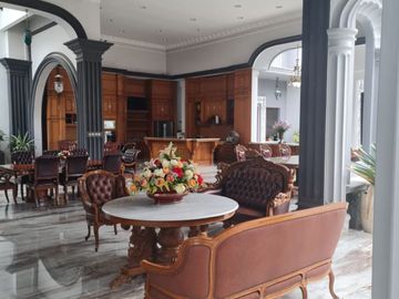 DIJUAL CEPAT RUMAH VILLA MEWAH DI LINGKUNGAN ELIT BUKIT SENTUL BOGOR