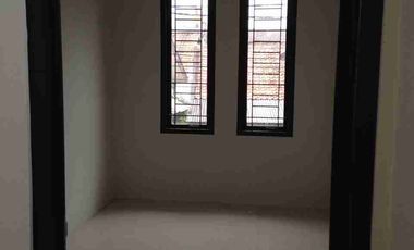 Dijual rumah dekat stasiun kereta dan mall di kalibata jakarta selatan