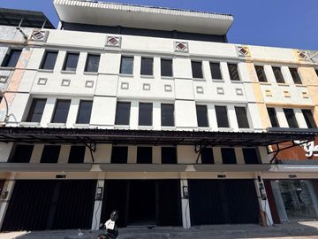 Dijual 3 Ruko Jejer  Ruko Mangga Dua, Jagir Wonokromo, Surabaya.  Bagus, siap pakai, 4 lantai, loss