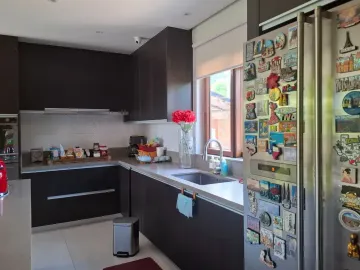 Elegant 3-Bedroom Residence in Amara