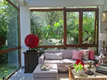 Elegant 3-Bedroom Residence in Amara