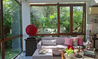 Elegant 3-Bedroom Residence in Amara