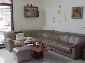 DIJUAL RUMAH MINIMALIS, MANYAR TIRTOASRI