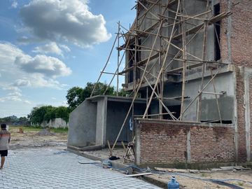 dijual tanah luas 150m2 lokasi di solobaru dekat sekolah al azhar dan singapore piaget academy