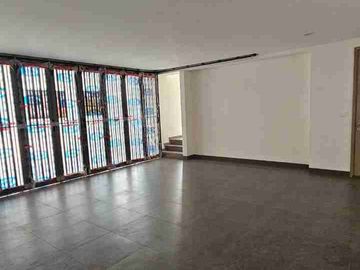 Dijual Cepat Rumah Mewah Hoek Cluster Laurel Navapark