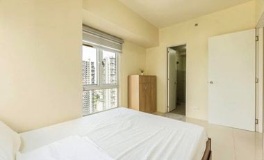 NICE FULLY FURNISHED 2 BEDROOM UNIT IN THE MONTANE BGC TAGUIG CITY