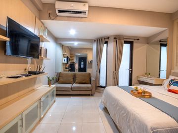 Sewa Murah & Dekat Dengan MRT! Apartemen Studio Tamansari Sudirman, Full Furnished, Lokasi Strategis Jakarta - SCBD, Semanggi, Benhil, Senayan, WTC.