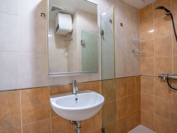 Sewa Murah & Dekat Dengan MRT! Apartemen Studio Tamansari Sudirman, Full Furnished, Lokasi Strategis Jakarta - SCBD, Semanggi, Benhil, Senayan, WTC.