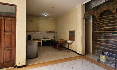 DIJUAL RUMAH KOST AKTIF SIWALANKERTO DEKAT UNIVERSITAS PETRA TERMURAH DIKELASNYA