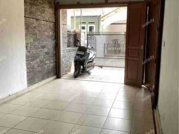 muraah! rumah terawat luas 159 di komplek margahayu raya