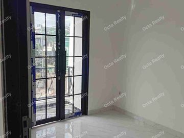 Dijual Rumah 2.5 Lantai Nyaman Dan Siap Huni Di Duren Sawit Jakarta Timur