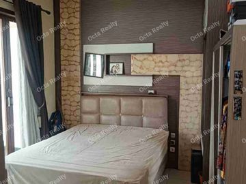 DiJual Rumah 3 Lantai Di Jalan Utama Kemang Pratama Kota Bekasi