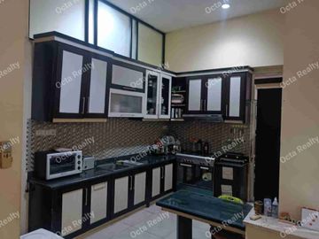 DiJual Rumah 3 Lantai Di Jalan Utama Kemang Pratama Kota Bekasi