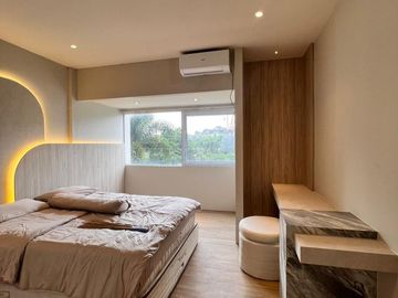 Rumah Lux Full Furnished di Setiabudi Regency
