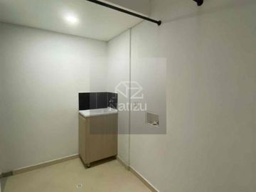 Apto interno en edificio con ascensor, excelente ubicación