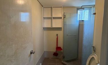 Move-In Ready: Unfurnished 2BR Condo with Parking for Sale at Avida Towers BGC