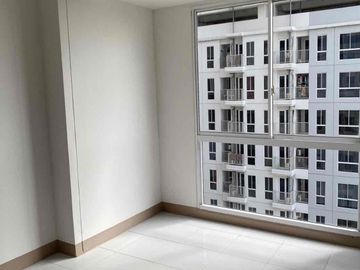 Dijual Apartemen Tokyo Riverside Pik2 2br kosongan 425jt termurah