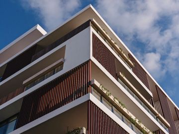 Penthouse De Lujo En Venta En Playa del Carmen, Amueblado, Con Vista Al Mar y Roof Garden Privado