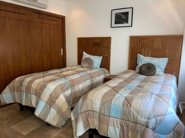 Penthouse De Lujo En Venta En Playa Del Carmen, Amueblado, Con Alberca Privada Y Doble Altura PH