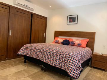 Penthouse De Lujo En Venta En Playa Del Carmen, Amueblado, Con Alberca Privada Y Doble Altura PH