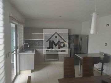 RENTO CASA AMUEBLADA EN AMBERES