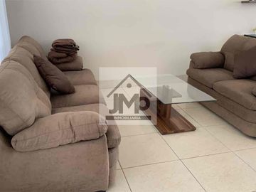 RENTO CASA AMUEBLADA EN AMBERES